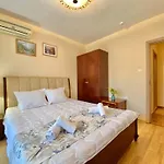 Apartment Cozy 1-bedroom In Royal Bay