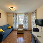 Apartment Cozy 1-bedroom In Royal Bay