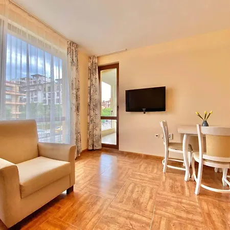 Apartment Cozy 1-bedroom In Royal Bay By Menada