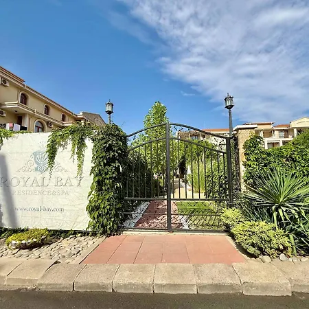 Apartment Cozy 1-bedroom In Royal Bay *