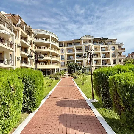 Cozy 1-bedroom In Royal Bay Sveti Vlas