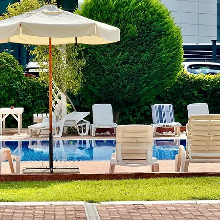 Cozy 1-bedroom In Royal Bay Sveti Vlas