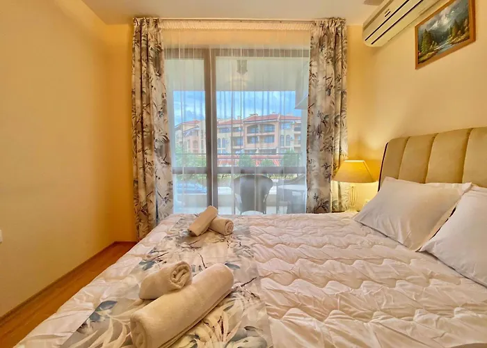 Apartment Cozy 1-bedroom In Royal Bay