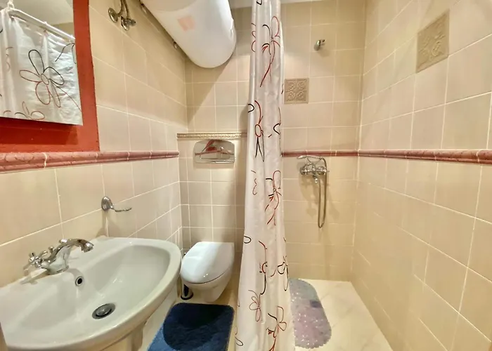 Cozy 1-bedroom In Royal Bay 公寓 圣弗拉斯