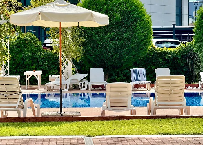 Cozy 1-bedroom In Royal Bay 圣弗拉斯